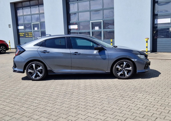 Honda Civic cena 72500 przebieg: 121000, rok produkcji 2017 z Świnoujście małe 379